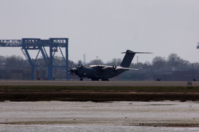 AIRBUS A-400M Atlas (F-RBAN)