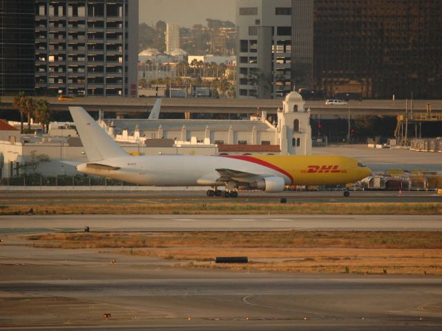 BOEING 767-300 (N220CY) - Nice new cargo 763F!