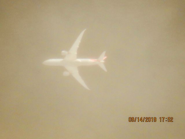 Boeing 787-8 (N814AA)