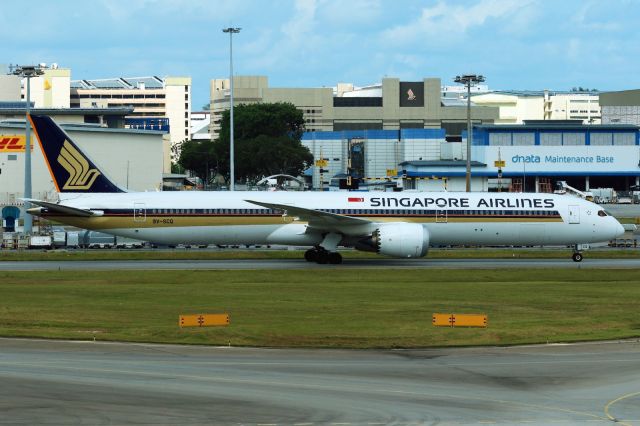 BOEING 787-10 Dreamliner (9V-SCQ)