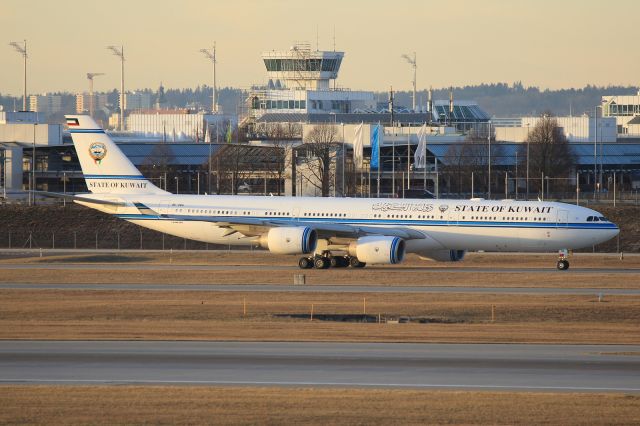 Airbus A340-500 (9K-GBA)