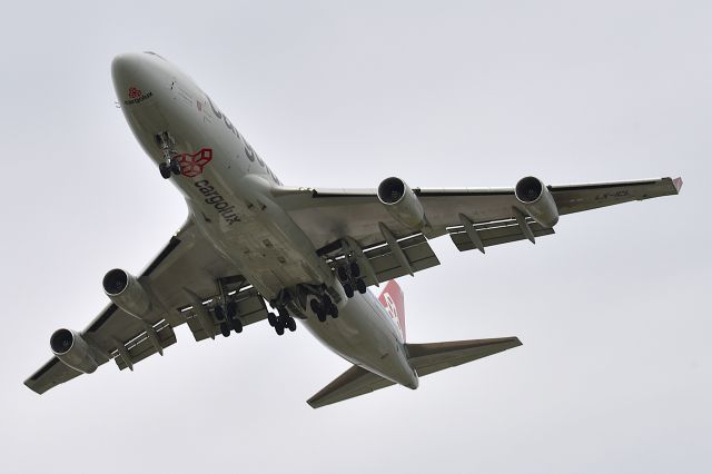 Boeing 747-400 (LX-ICL) - Short final 23-R 04-18-25