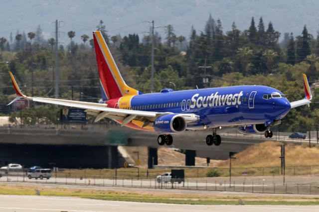 Boeing 737-800 (N8661A) - 12th July, 2015