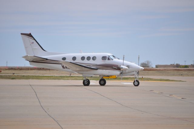 Beechcraft King Air 90 (N402MD)