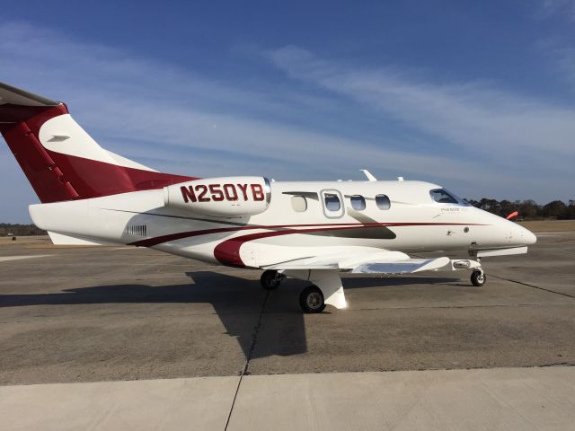 Embraer Phenom 100 (N250YB) - Phenom 100E at beach