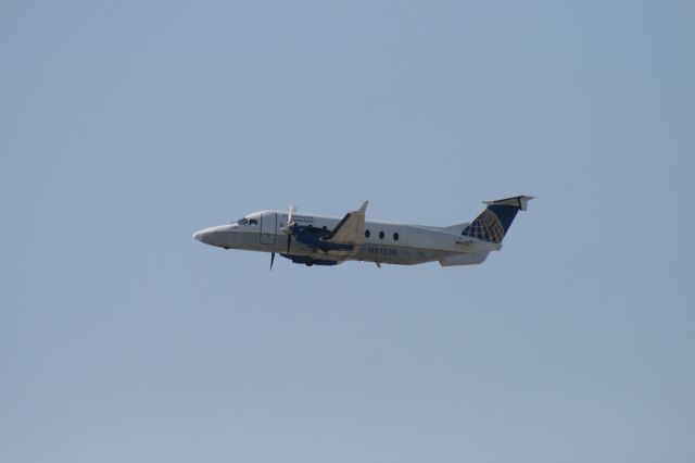Piper Cherokee (N81536)