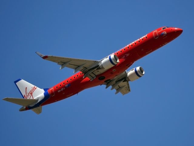 Embraer ERJ-190 (VH-ZPJ) - Getting airborne off runway 23. Monday 19th December 2011.