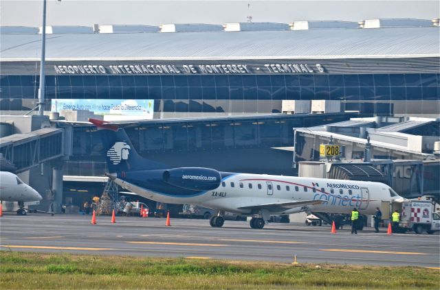 Embraer 170/175 (XA-ALI) - Monterrey intl. México