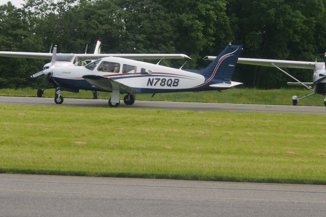 Piper Cherokee (N78QB)