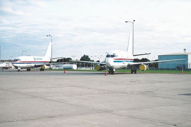 Boeing 737-200 (N737TW) - Along with sister ship N767TW