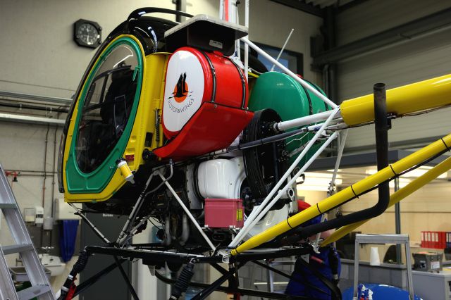 SCHWEIZER 269 (PH-RWX)