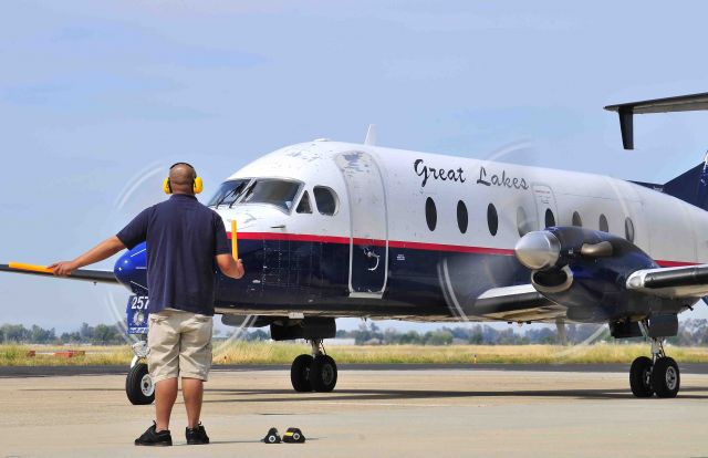 Beechcraft 1900 (N257GL)