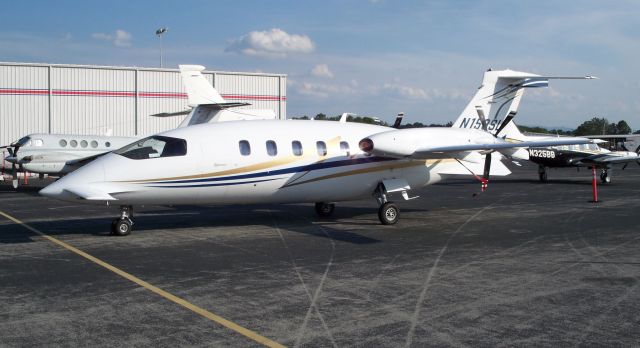 Piaggio P.180 Avanti (N158SL)