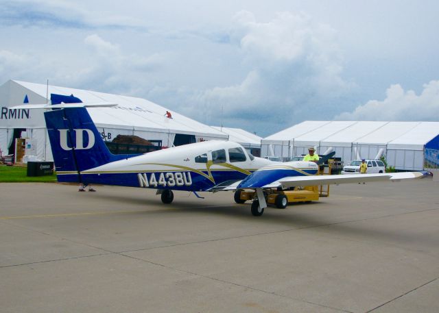 Piper PA-44 Seminole (N4438U) - AirVenture 2016.