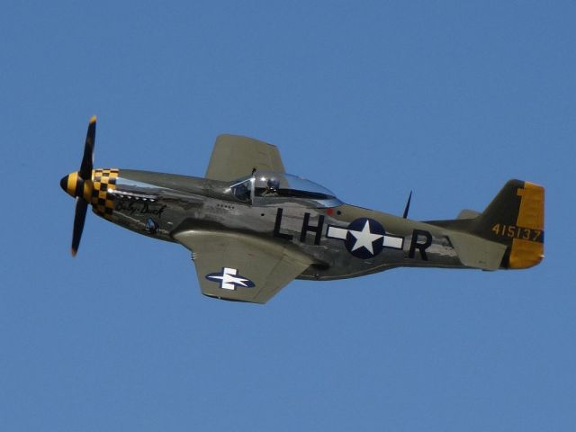 North American P-51 Mustang (N251PW)