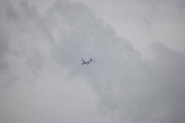 Boeing 787-8 (VT-ANW) - An Air India 787-8 arriving on it's downwind leg for landing on MAA's RWY 07.