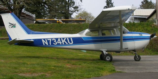 Cessna Skyhawk (N734KU)