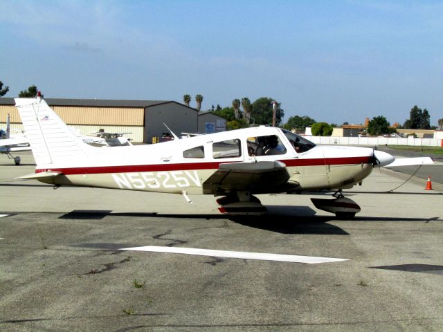Piper Cherokee (N5525V) - Taxiing to RWY 24