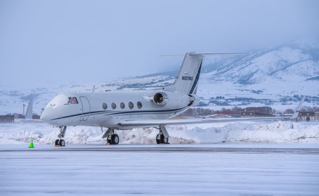 Gulfstream Aerospace Gulfstream 3 (N921MG) - Gulfstream GIII on the ramp