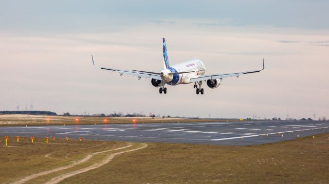 Airbus A321 (F-WWBZ)