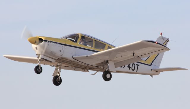 Piper Cherokee (N3740T)