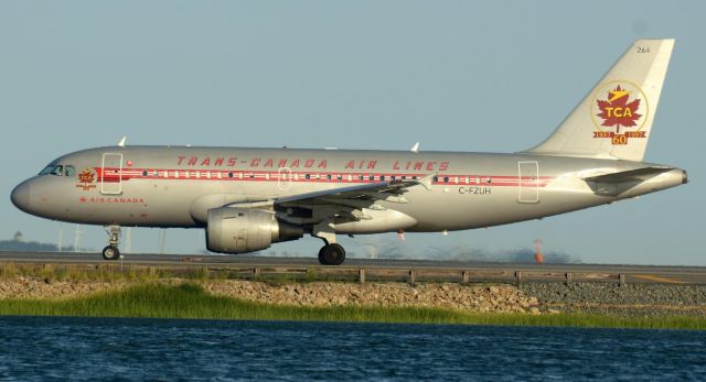 Airbus A319 (C-FZUH) - Air Canada Retro