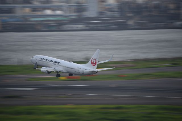 Boeing 737-700 (JA301J) - 30.Jul.2019br /RWY16/R