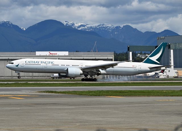 BOEING 777-300ER (B-KQY)