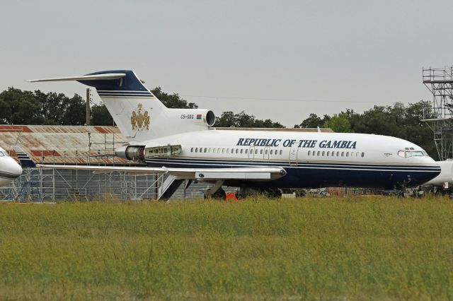 Boeing 727-100 (C5-GOG)