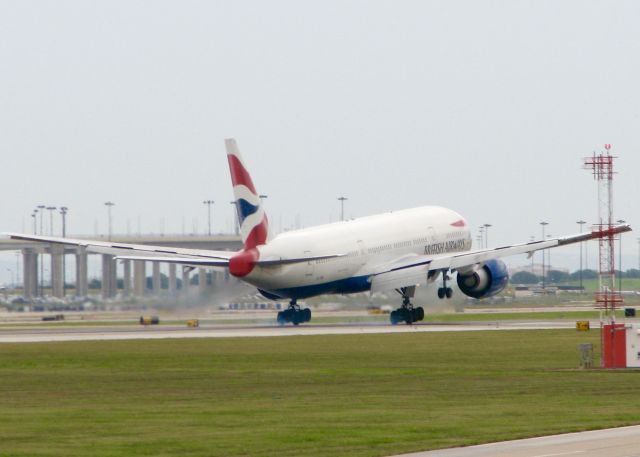 Boeing 777-200 (G-VIIB) - At DFW.