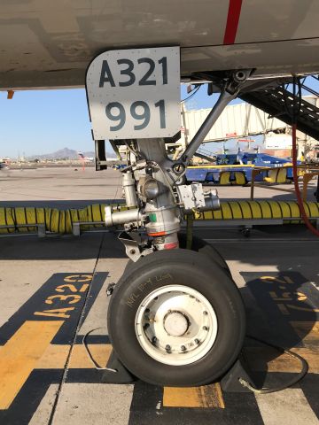 Airbus A321 (N991AU) - barry m. goldwater terminal4 N1 alpha 24 12NOV19