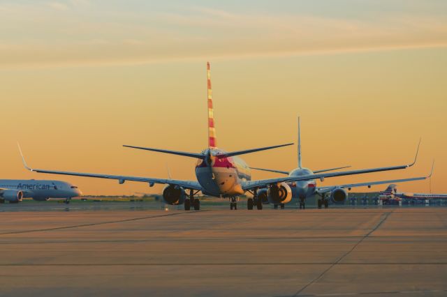 Boeing 737-800 —