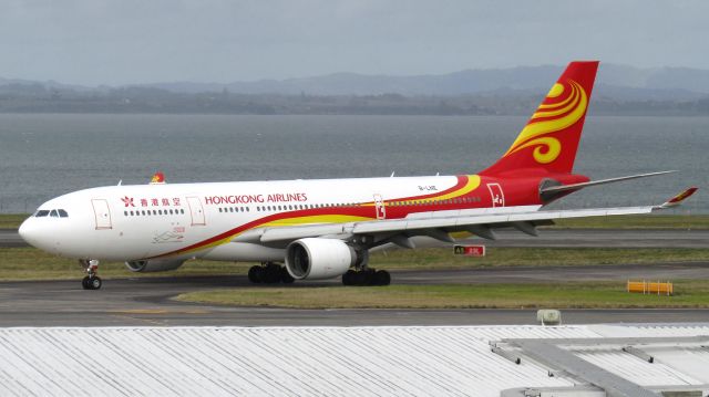 Airbus A330-200 (B-LNE) - B-LNE exiting 05R; an aircraft unfortunately no longer serving Auckland as Hong Kong Airlines pulled out in mid 2019.