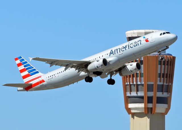 Airbus A321 (N521UW)