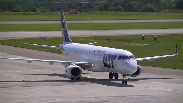 EMBRAER 195 (SP-LND)