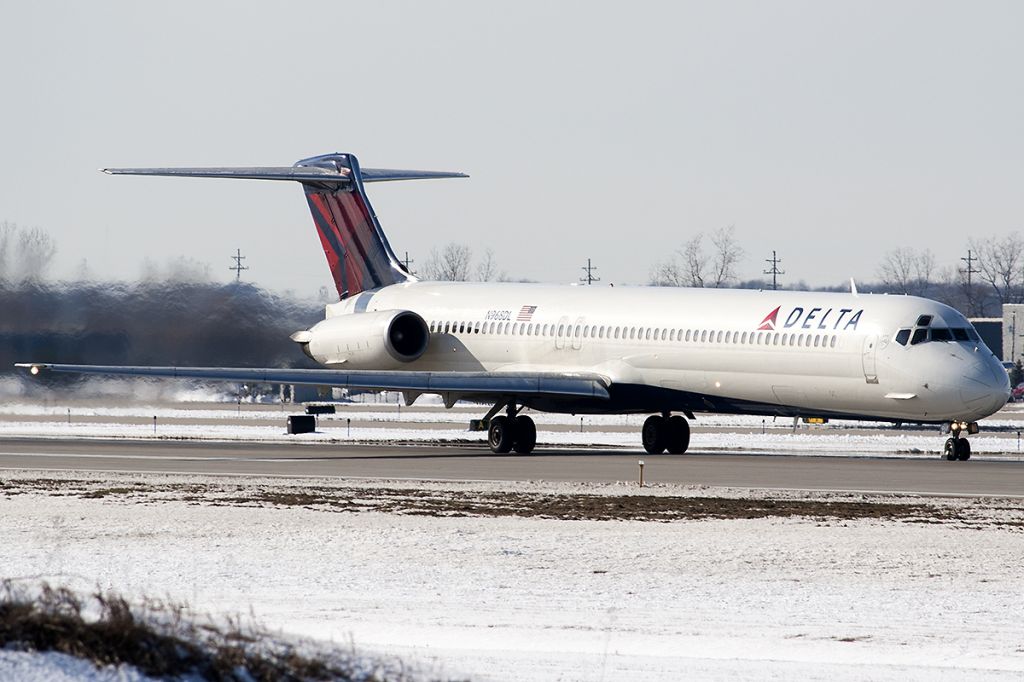 McDonnell Douglas MD-88 (N968DL)