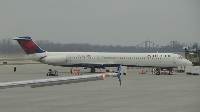 McDonnell Douglas MD-88 (N985DL) - A 27 year-old Delta MADDOG at Omaha!! Date - Apr 4, 2019