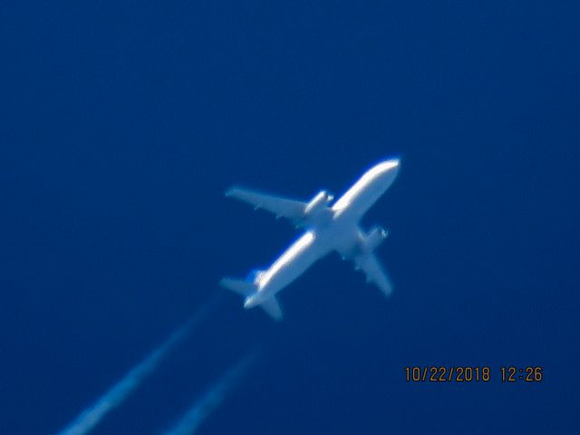 Airbus A320 (N404UA)