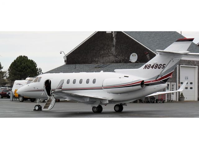 Hawker 800 (N848QS) - A great business jet with a stand up cabin.