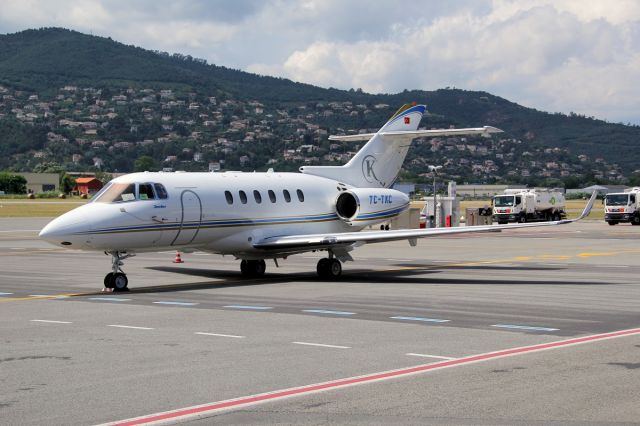 Hawker 800 (TC-TKC) - june 2015