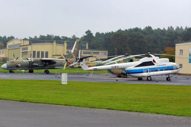 Antonov An-26 (N5209) - Antonov An-26 and Mil Mi-14 Haze Gatow (EDBG).