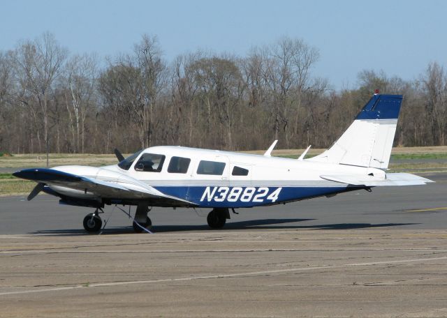 Piper Seneca (N38824) - Parked at the Downtown Shreveport airport.