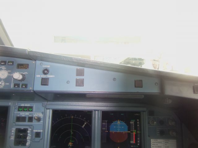 Airbus A319 — - In the Cockpit of a A319 Spirit Airlines