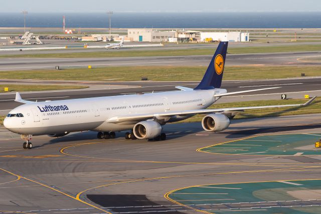 Airbus A340-600 (D-AILX)