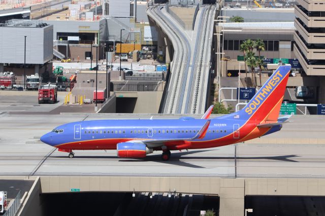 Boeing 737-700 (N228WN)