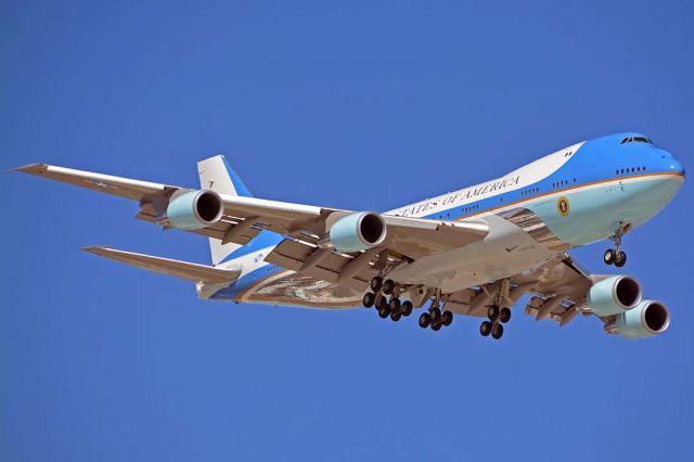 Boeing 747-200 (92-9000) - Boeing VC-25A (747-2G4B) 92-9000 carried President Barack Obama to Phoenix Sky Harbor on Friday, March 13, 2015. The President visited the Veterans Administration Hospital. This is an aviation image, not a basis for any political views please.