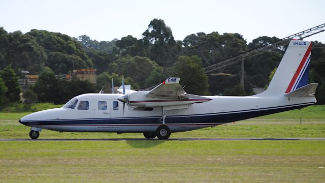 Rockwell Commander 685 (VH-UJA)