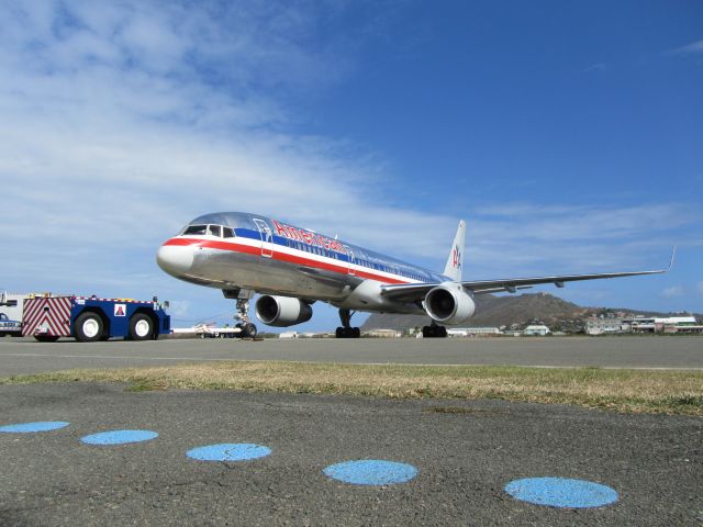 Boeing 757-200 (N189AN)