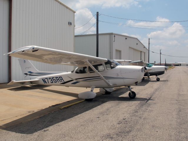 Cessna 152 (N735RR)