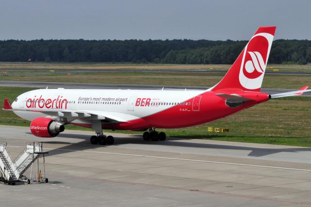 Airbus A330-200 (D-ALPI)